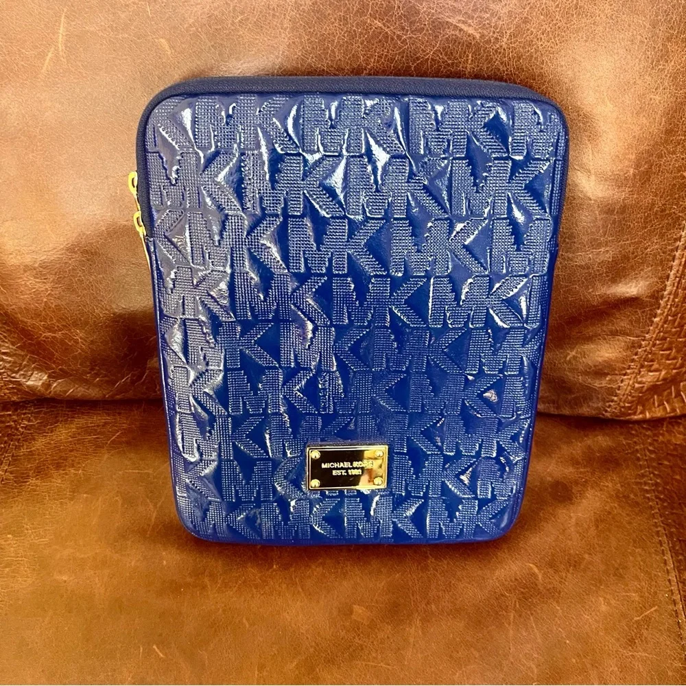 Michael Kors Padded Leather iPad Case In Royal Blue Color